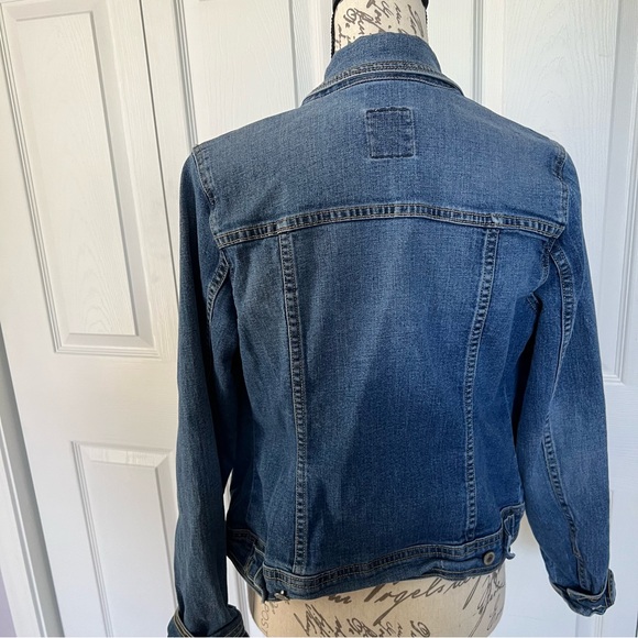 Old Navy Blue Jean Jacket sz Medium - Picture 2 of 3